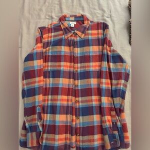Women’s flannel shirt